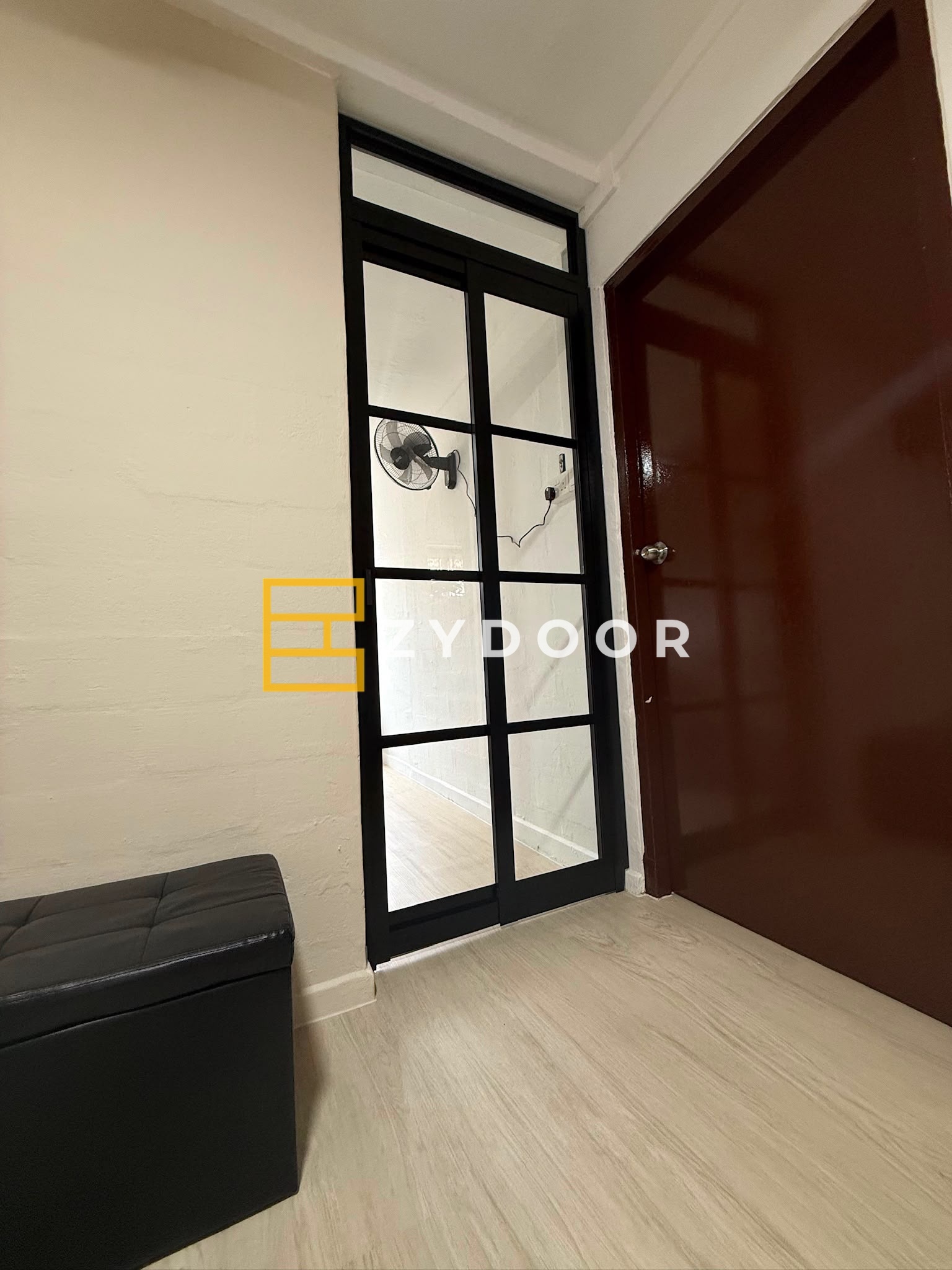 door_wm_2