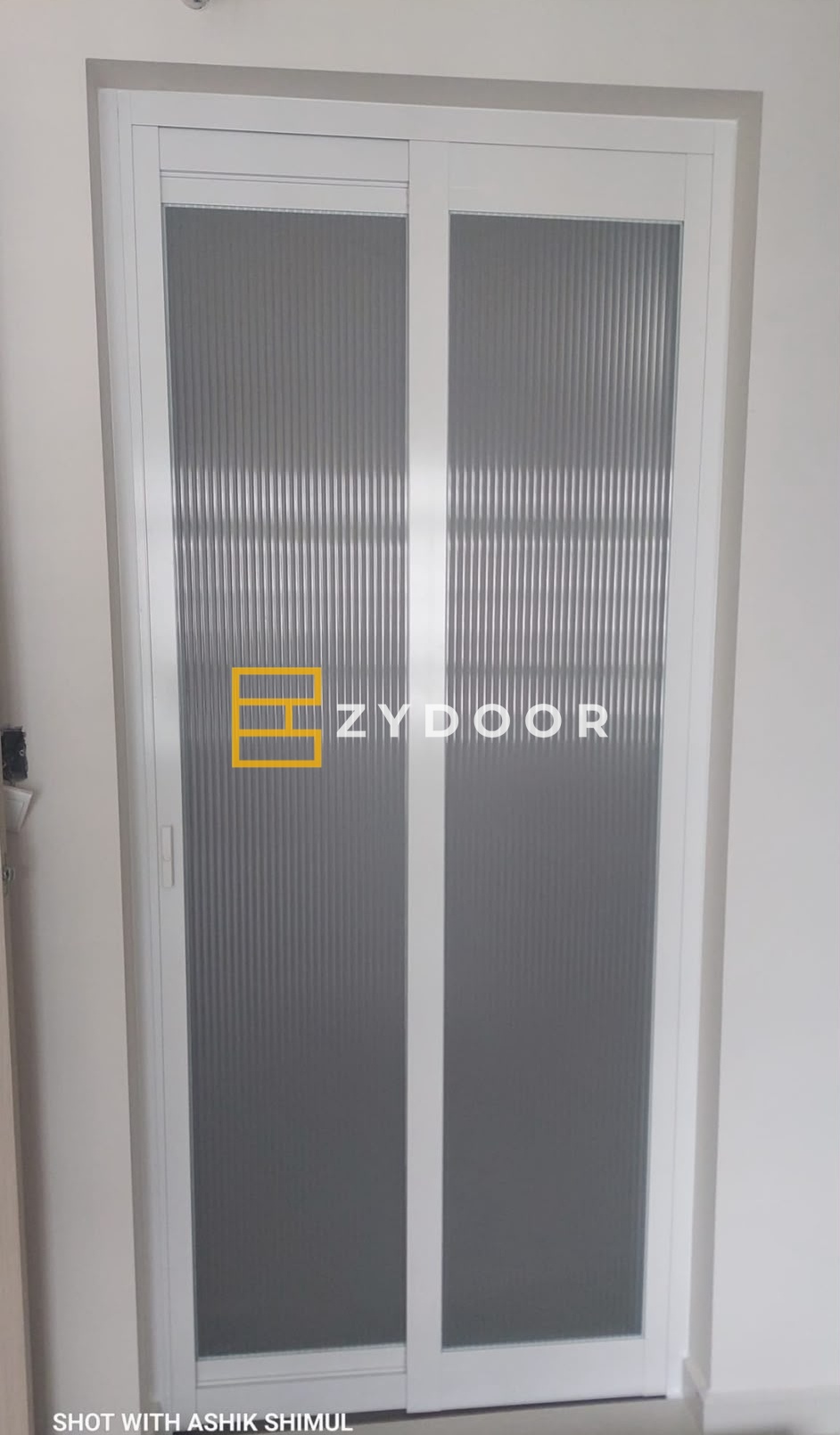 fluted_door_wm_1