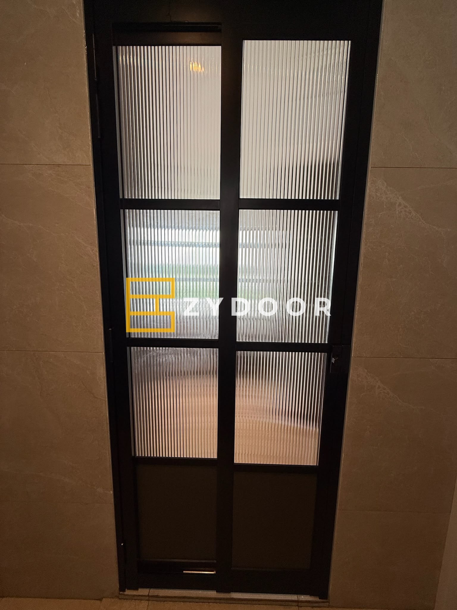 fluted_door_wm_3